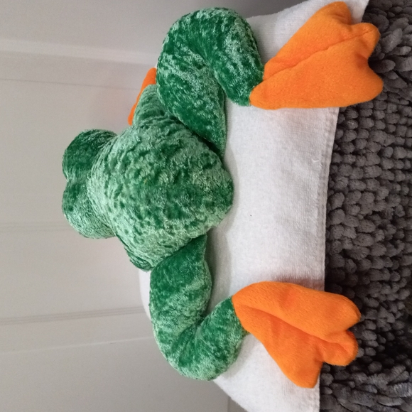 Stuffed Frog Great American 18" long - Picture 2 of 5